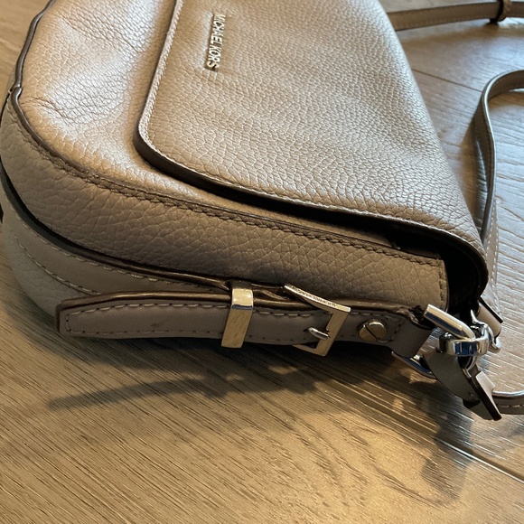 Michael Kors Crossbody Bag Greige Pebble Leather - Picture 7 of 15